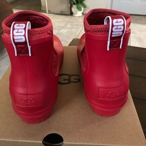 UGG Chevon rain boots